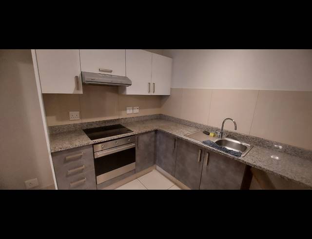 1 BEDROOM APARTMENT FOR SALE IN UMHLANGA RIDGE